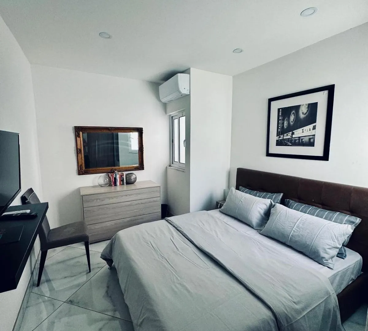 Modern Penthouse In Gzira Apartment